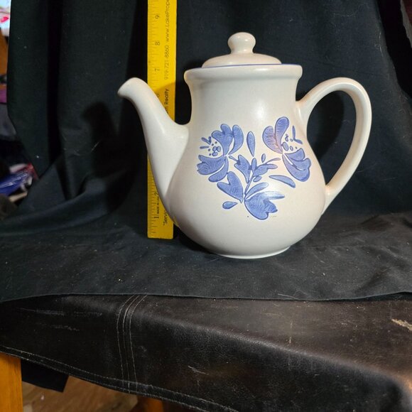 Vitreous Stoneware Tea Pot With Lid & Blue Floral Design - Picture 8 of 8
